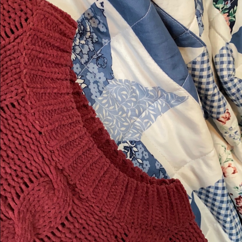 Sweater - Picture 3 of 4